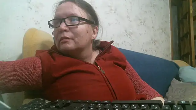 Phòng Chat Trực Tiếp Isolda25