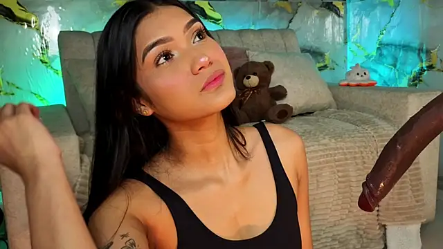CaseyPiierce live XXX chat