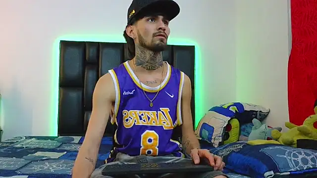 Brutal_Sex_Fucking 网络视讯表演