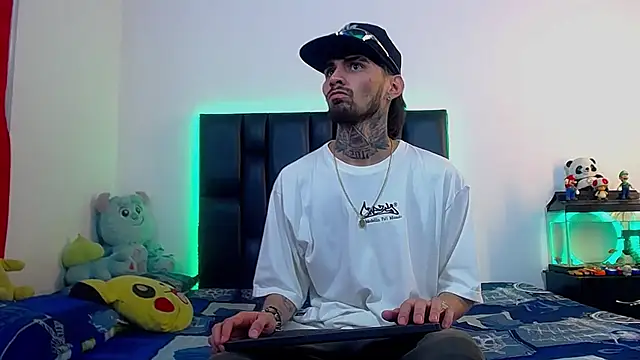 Pokazy przed kamerką – Brutal_Sex_Fucking
