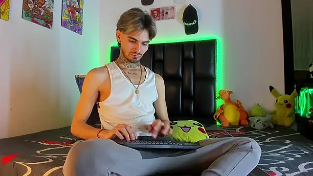 Brutal_Sex_Fucking webcam show