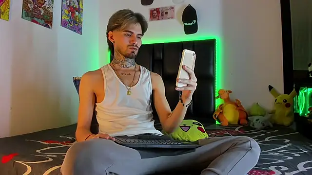 Brutal_Sex_Fucking's Webcam Show