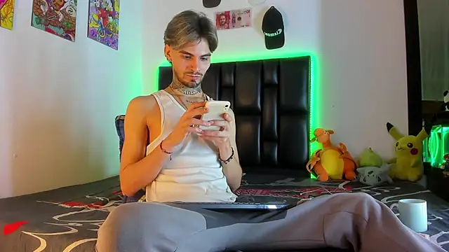 Brutal_Sex_Fucking webcam show