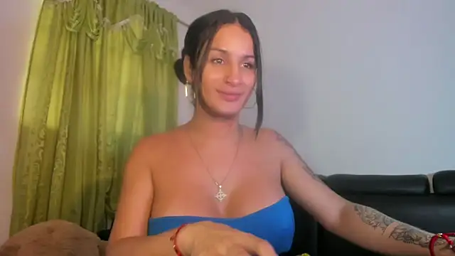 jennifer_ts webkamerás műsora