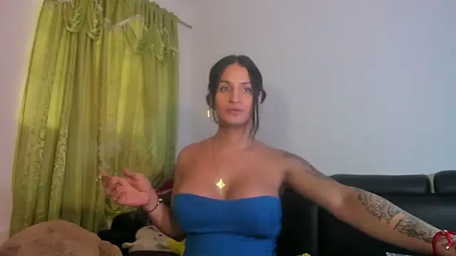 jennifer_ts Show in webcam