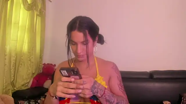 jennifer_ts Adlı Modelin Web Kamerası Şovu