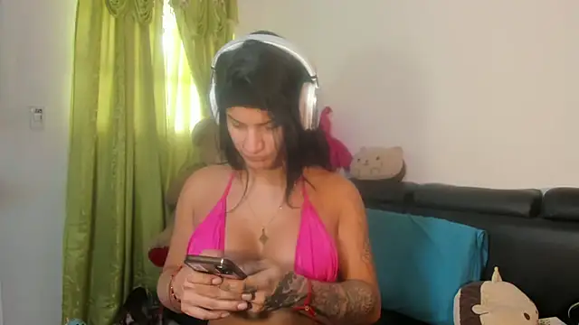 jennifer_ts Adlı Modelin Web Kamerası Şovu