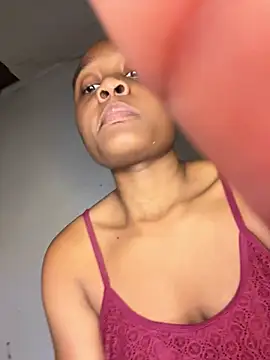 Temptressv's Live XXX Chat