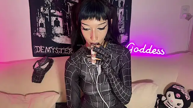 Show modela Marcellean na web-kameri