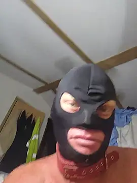 Show modela cumlovinsissy na web-kameri