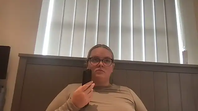 honeyyy24's Webcam Show