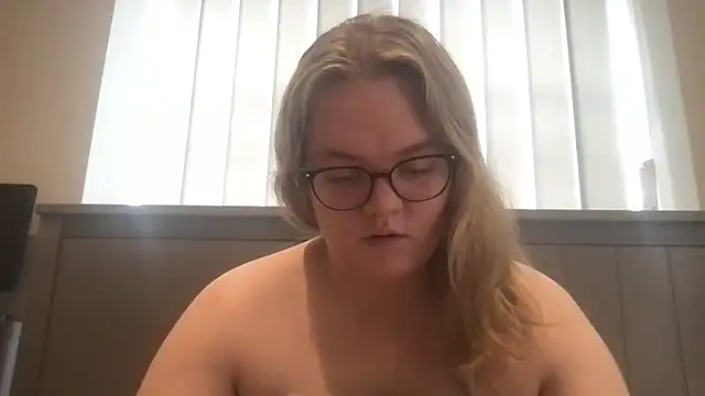 Webkamerová show honeyyy24