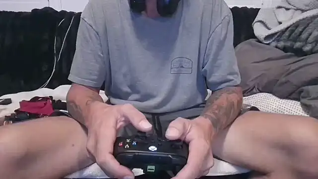 JohnnyKorrupt_'s Webcam Show