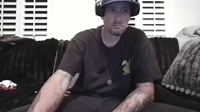 JohnnyKorrupt_ 在線直播表演
