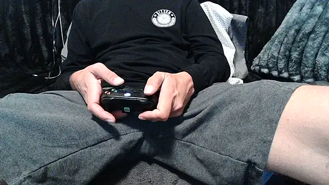 JohnnyKorrupt_ Show in webcam