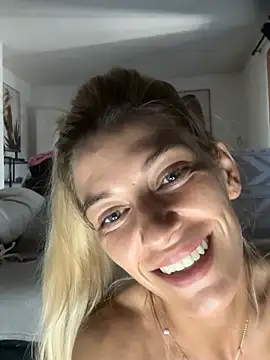 Show webcam de Bellalolahot