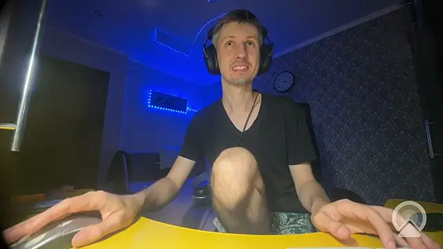 Pokazy przed kamerką – Aki-Laky