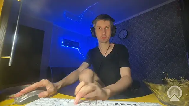 Show de Aki-Laky na webcam