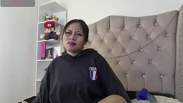 Madi_cutee's Live XXX Chat