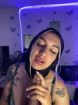 Lia-mitch's Live XXX Chat