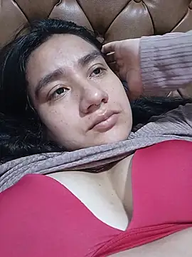 Pertunjukan Kamera Web Hellen_Alex
