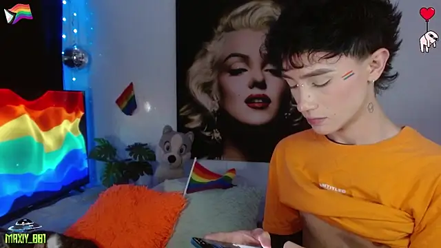 maxiy_001n Webbikameraesitys