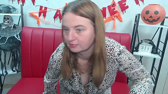 FreyaDak's Live XXX Chat