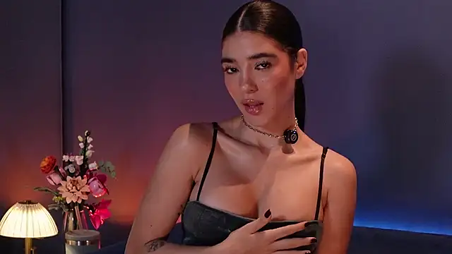 OliviaBellucci 网络视讯表演