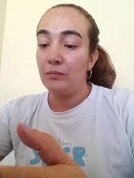 abril15- Cameră chat live