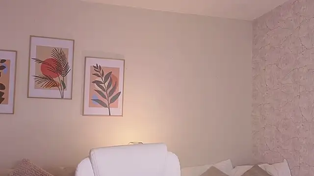 Živá chatovací místnost DahianaWalcott
