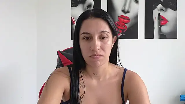 Chatroom XXX en direct de tammyandrade_