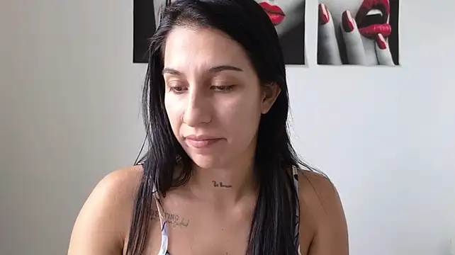 צ'אט XXX בשידור חי של tammyandrade_