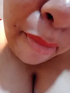 عرض كام Faiza-