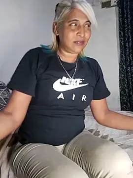 Chat +18 de Goodgirlsue_77 ao vivo