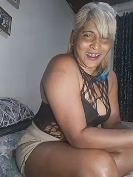 Goodgirlsue_77's Live XXX Chat