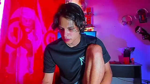 JuniorSkere1's Webcam Show
