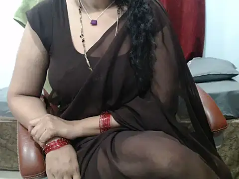 sunitha-3 Chat XXX in diretta