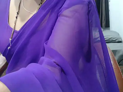 sunitha-3 Chat XXX in diretta