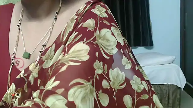 Chat XXX ao vivo de sunitha-3