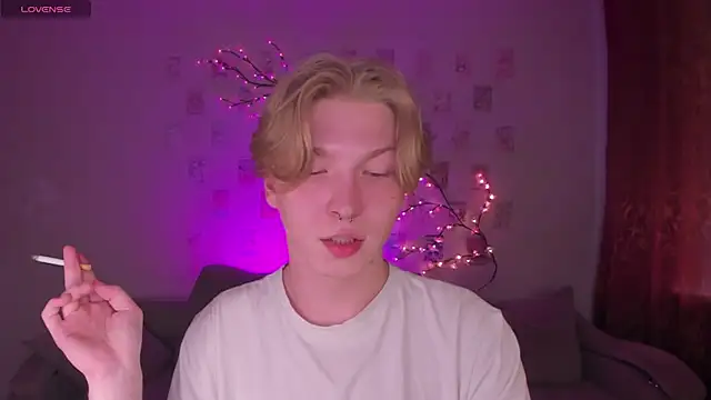 TheMikeSever Pertunjukan Webcam