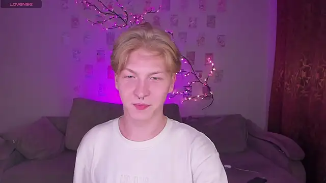 TheMikeSever Pertunjukan Webcam