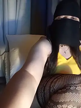 LONA-_- Show in webcam