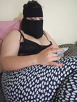 LONA-_- Live XXX-chat