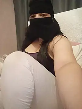 Lara-_-28 Adlı Modelin Web Kamerası Şovu