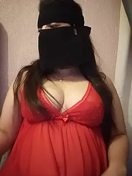 Lara-_-28 Adlı Modelin Web Kamerası Şovu