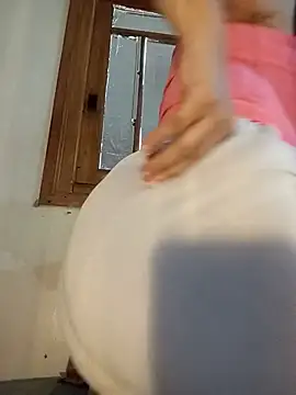 Lara-_-28 Adlı Modelin Web Kamerası Şovu