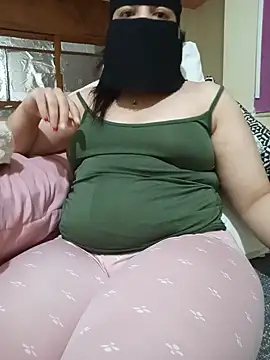 Lara-_-28 Chat XXX live