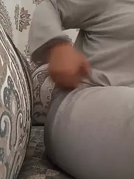 Lara-_-28 live XXX chat