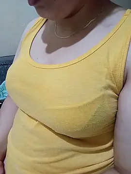 Lara-_-28 Adlı Modelin Web Kamerası Şovu