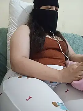 عرض كام Lara-_-28